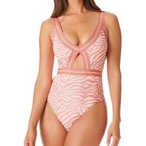 Sanctuary Swimsuit NWT